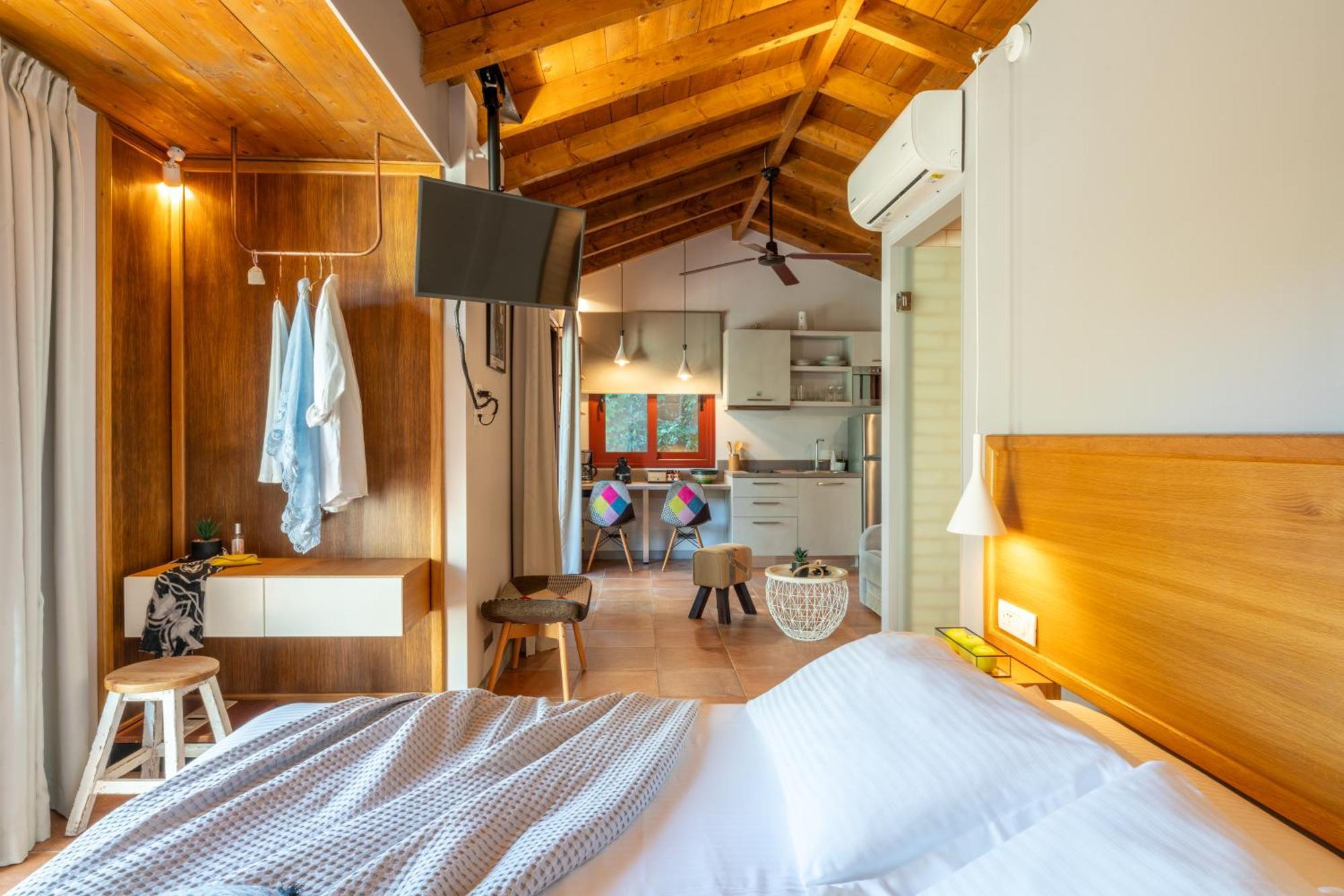 Klaritz Luxury Suites Lassi  Esterno foto